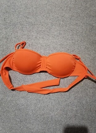 Bikini üstü