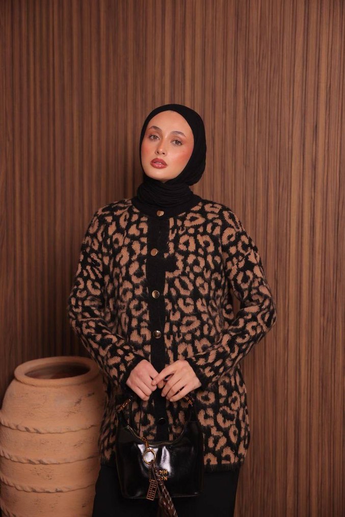 Leopar Desenli Kadın Triko Hırka - Görsel 2