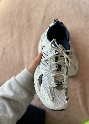 40 Beden New Balance 530 /// 36-44 Beden Aralığı Mevcuttur.