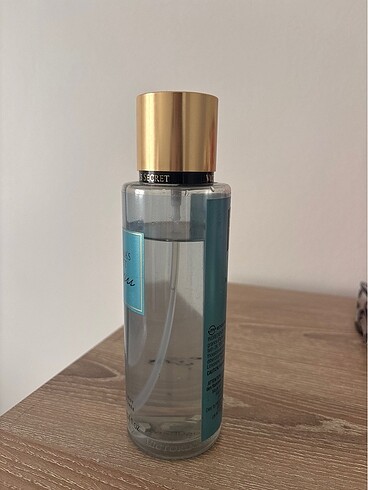Victoria s Secret Victoria secret body mist aqua kiss