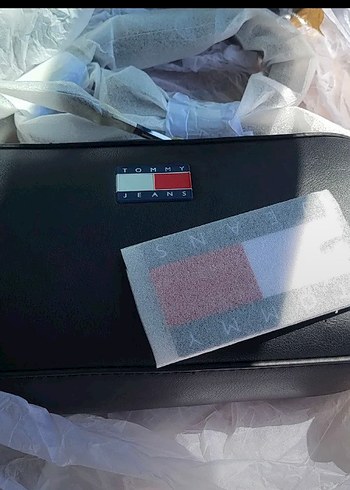 Tommy Hilfiger Siyah Kadın Çapraz Çanta - Görsel 5