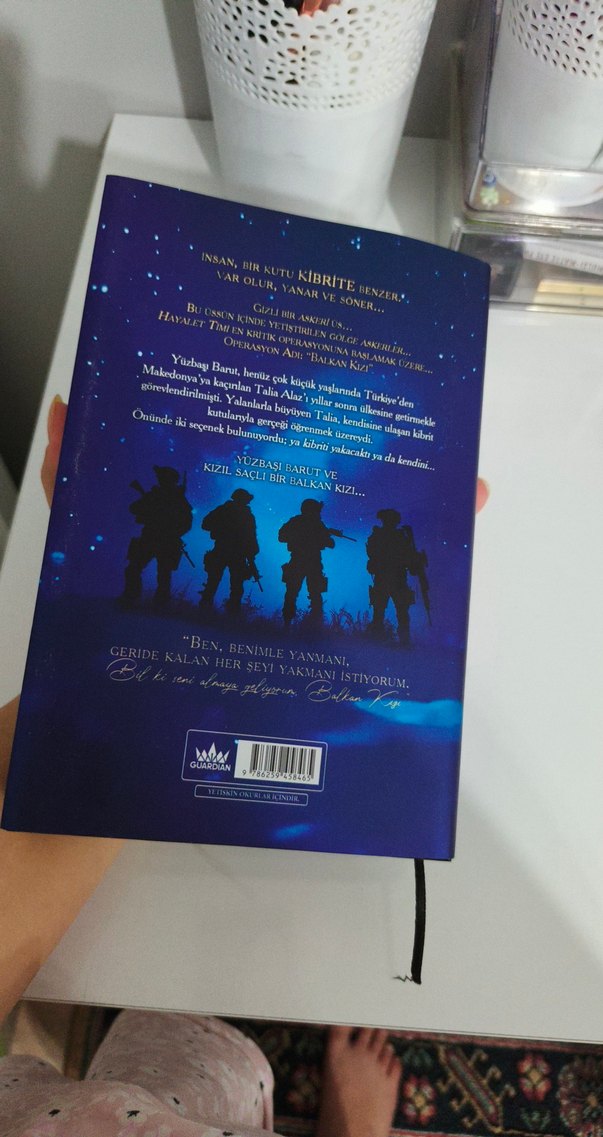 Bir Kibritle Yok Olmak Romanı - Görsel 3