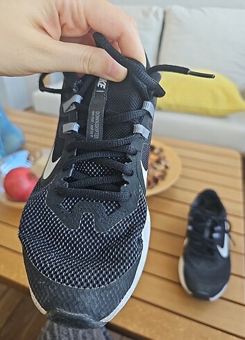 36,5 Beden siyah Renk Nike spor ayakkabı