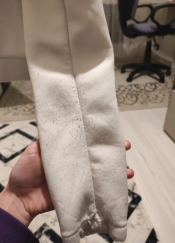 Diğer Tertemizdir sadece kollarında tüylenme var