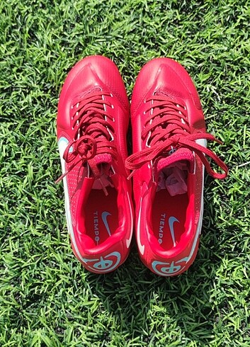 40 numara Nike Tiempo Krampon 