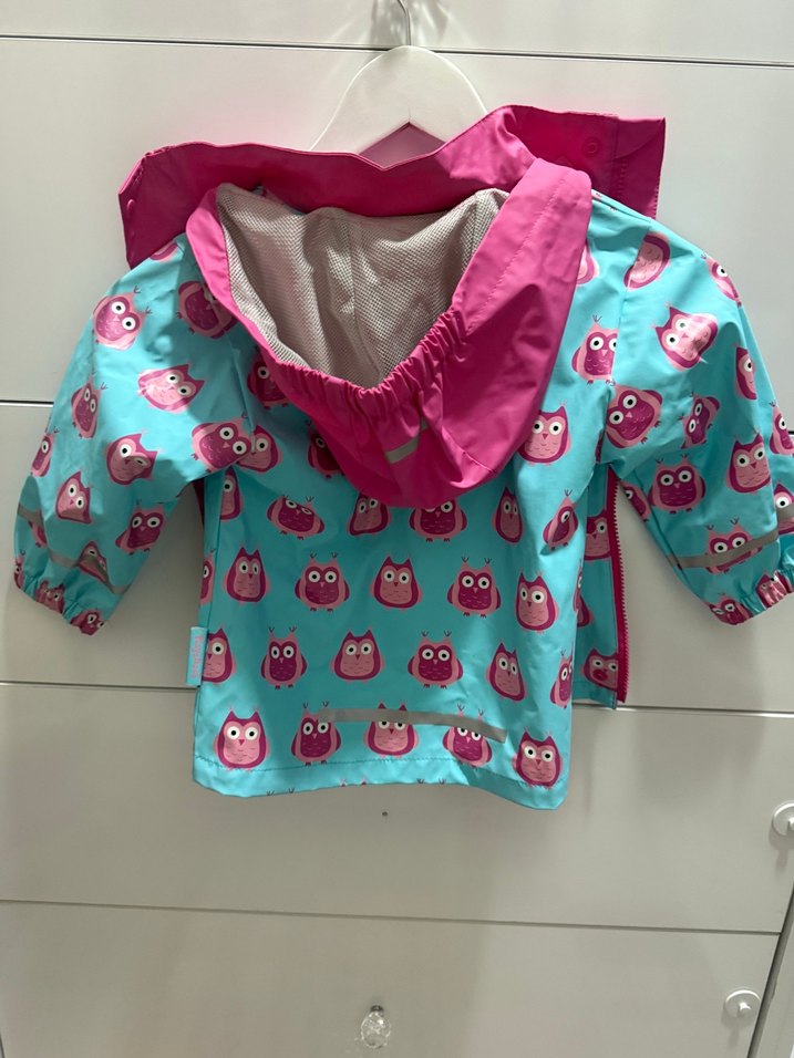 Kız Çocuk Renkli Desenli Yağmurluk - Görsel 3