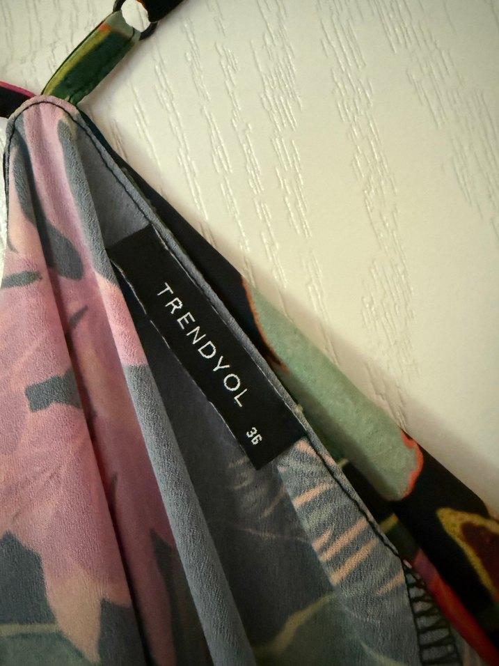 Çiçek Desenli Bohem Uzun Askılı Elbise - Görsel 3