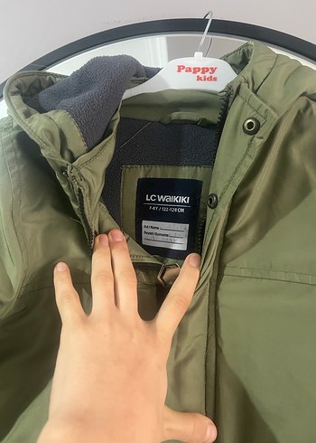 LC Waikiki Erkek Çocuk Haki Kapüşonlu Mont - Görsel 4