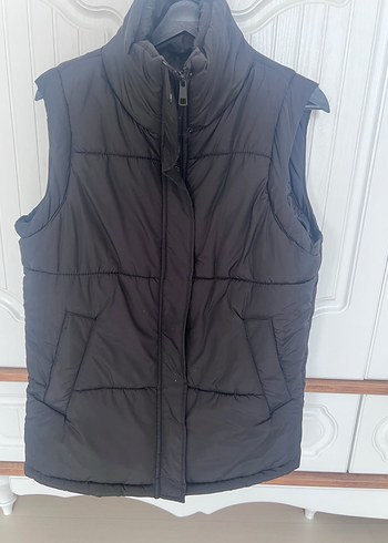 LC Waikiki Siyah Kapusonlu Sisme Yelek