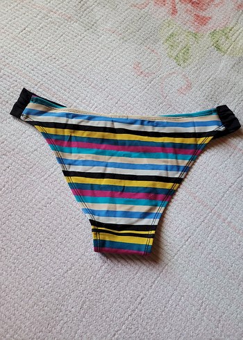 Penti Çok Renkli Çizgili Bikini Altı