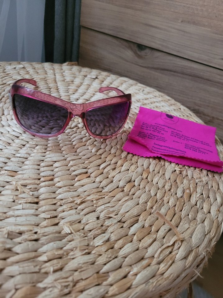 Pembe Kadın Güneş Gözlüğü - Görsel 3
