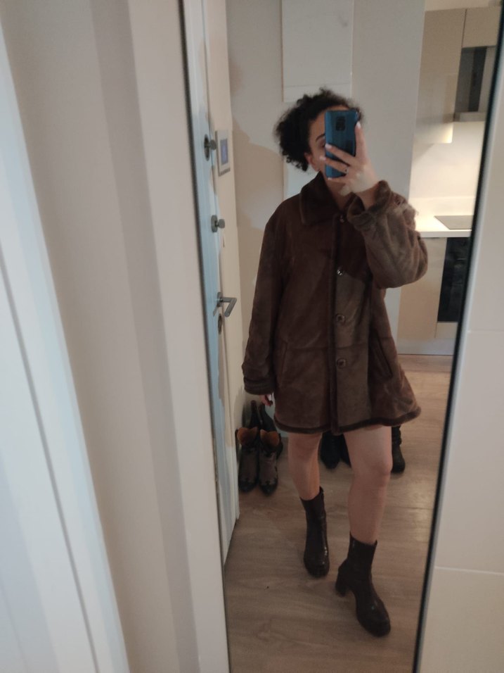 Düğmeli Kadın Süet Kaban - Görsel 2