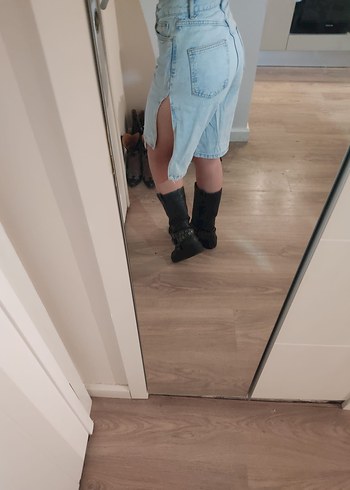 Denim Kadın midi boy yırtmaçlı Kot Şort - Görsel 3