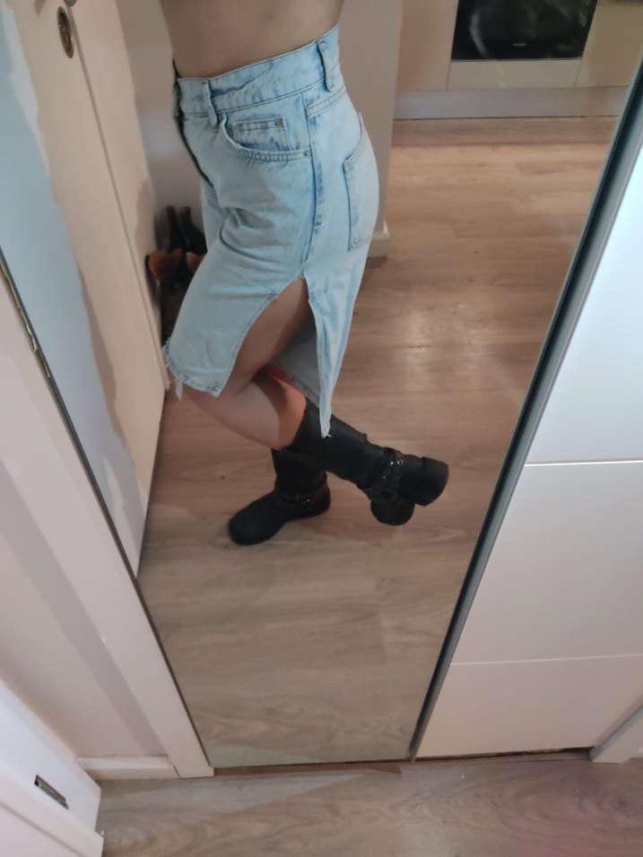 Denim Kadın midi boy yırtmaçlı Kot Şort - Görsel 2