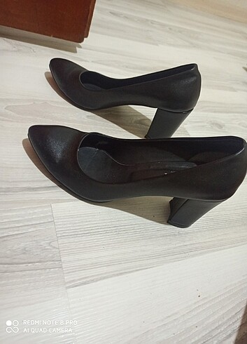 Zara Siyah topuklu ayakkabı 