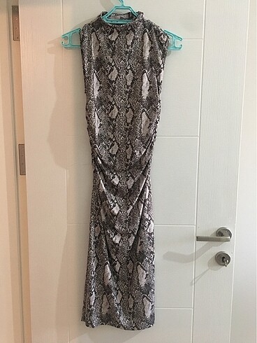 H&M midi elbise