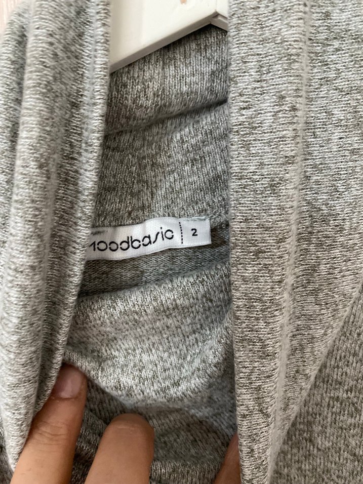 Gri Boğazlı Nakışlı Kadın Triko - Görsel 3