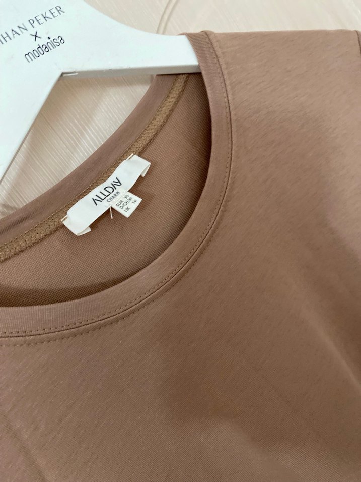 Bej Uzun Kollu Keten Elbise - Görsel 3