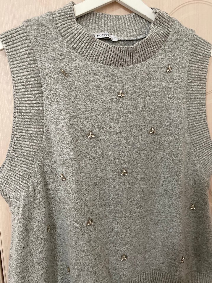 Nakışlı Gri Kolsuz Örgü Kadın Süveter - Görsel 2
