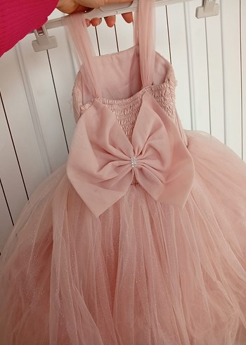 Klasik Pileli Pembe Kız Elbisesi - Görsel 4
