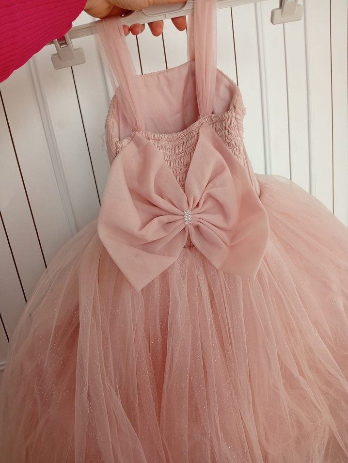 Klasik Pileli Pembe Kız Elbisesi - Görsel 4