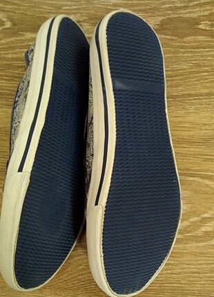 Sıfır ayarında spor ayakkabı logg - Görsel 5