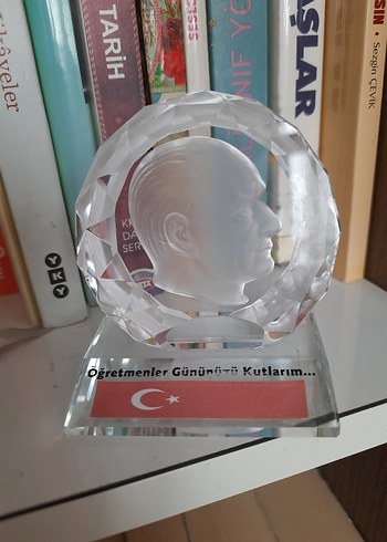 Altın Renkli Kristal Atatürk Figürin - Görsel 3