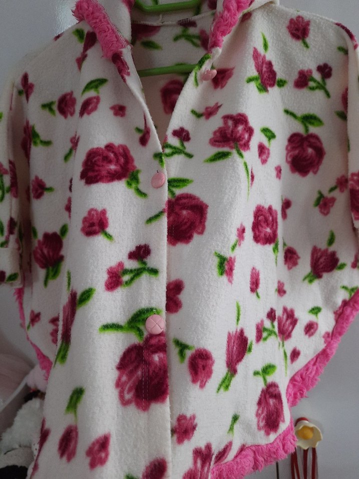 Kız Çocuk Pembe Çiçekli Fırfırlı Panço - Görsel 2