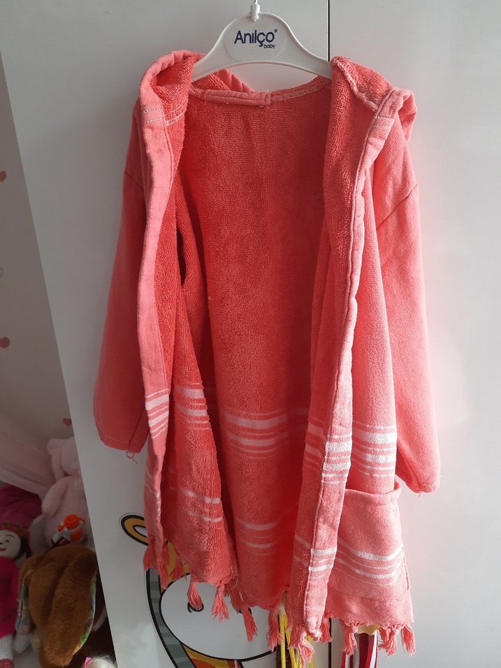 Kapüşonlu Pembe Kız Çocuk Bornozu 3 yaş - Görsel 2