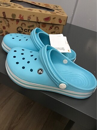 35 Numara Crocs Terlik & Sandalet %20 İndirimli - Gardrops