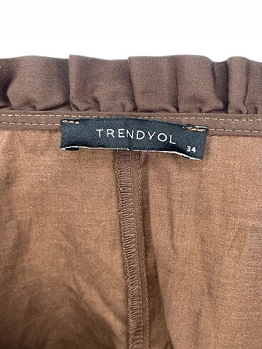 34 Beden kahverengi Renk Trendyol & Milla Bluz %70 İndirimli.