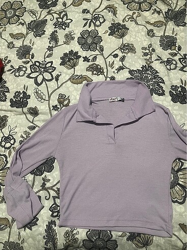 Yakalı crop bluz