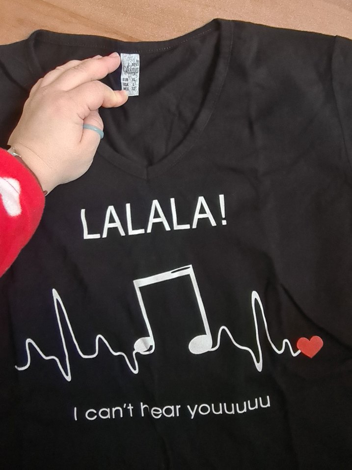 Siyah V Yaka Baskılı Rock Punk Tişört - Görsel 2