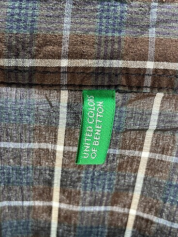 s Beden çeşitli Renk Benetton Gömlek %70 İndirimli.