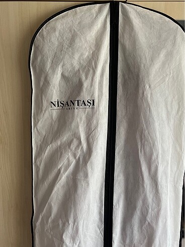 Yırtmaçlı uzun saten Abiye - Görsel 6