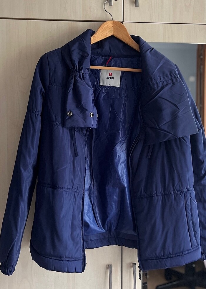 Boyunluklu Kadın Mont - Görsel 3