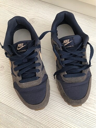 Nike spor ayakkabı