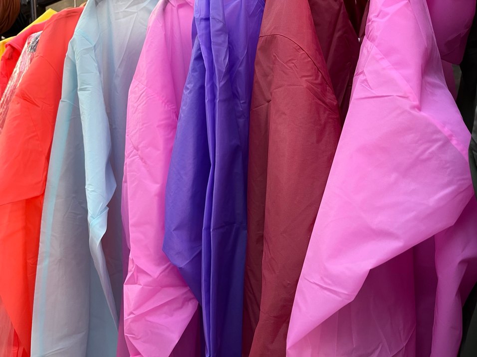 Mavi Uzun Kollu Yağmurluk - Görsel 3