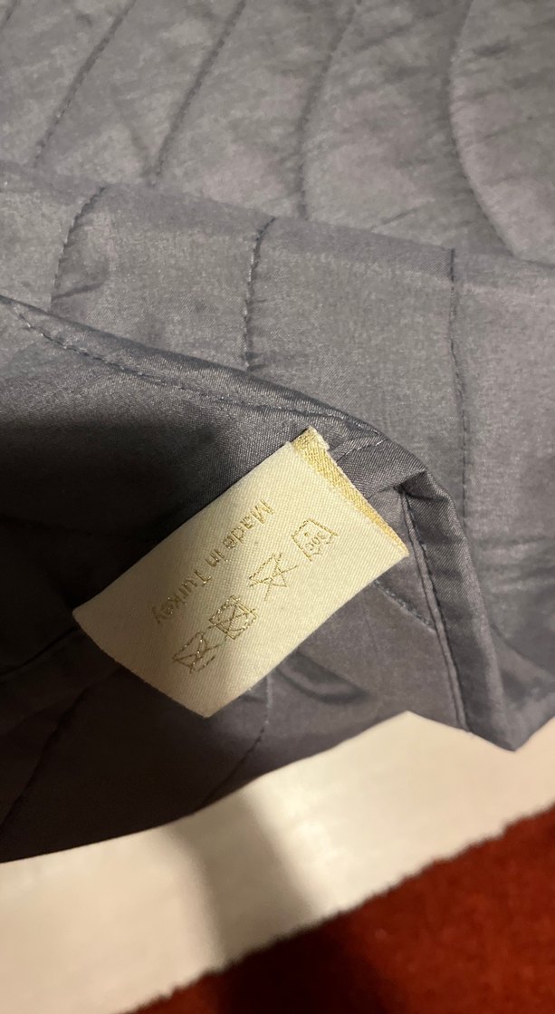 Gri Düz Desenli Yatak Örtüsü - Görsel 4