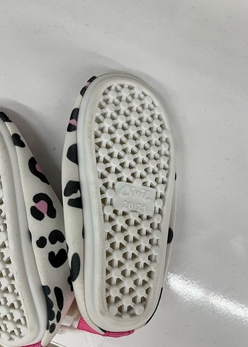 Hello Kitty Hello Kitty Desenli Kız Çocuk Terlik