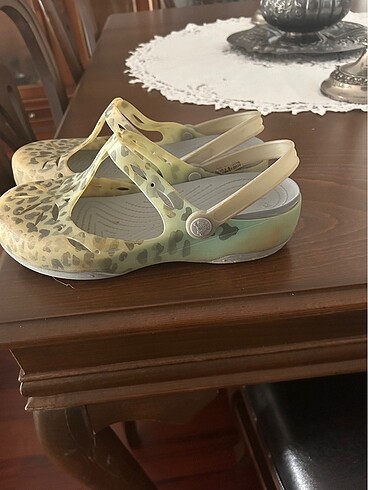 Crocs Crocks nadir bulacağınız özel model. Yurtdışından alınmıştır. Ço