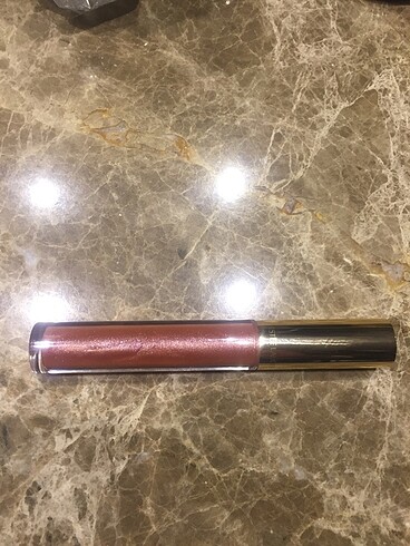 Beden Este Lauder lip gloss