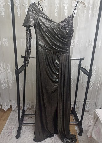 Gri Uzun Drapeli Straplez Kadın Abiye Elbise - Görsel 7