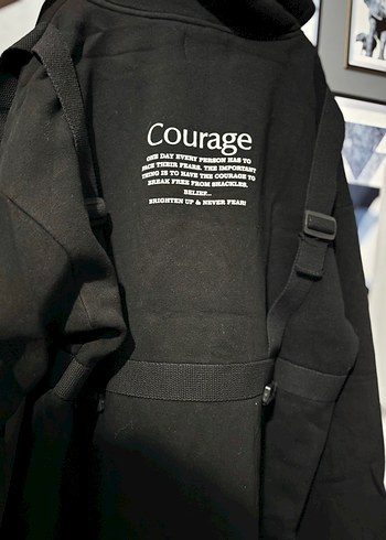 l Beden Kapüşonlu Siyah Sweatshirt