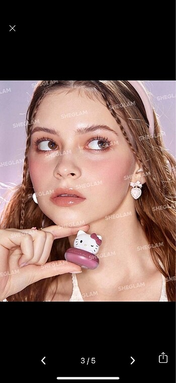 Beden SHEGLAM x hello kitty krem allık