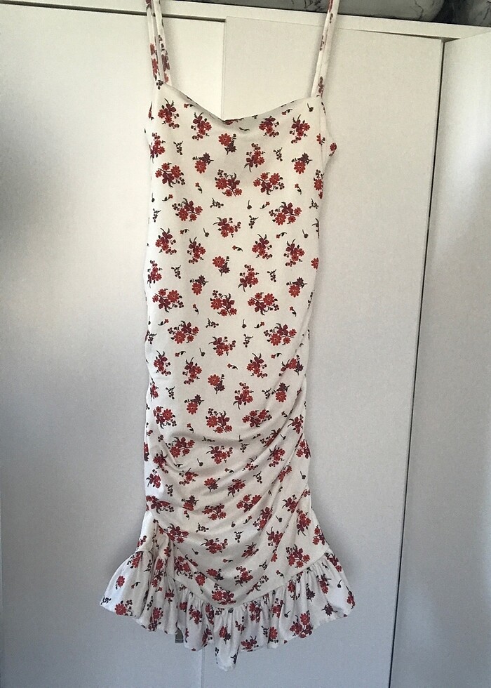 Çiçekli elbise - Görsel 3