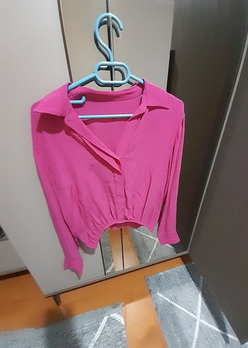 m Beden Kırmızı Düğmeli Uzun Kollu Kadın Gömlek