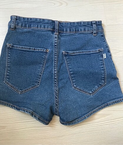 36 Beden Bershka şort