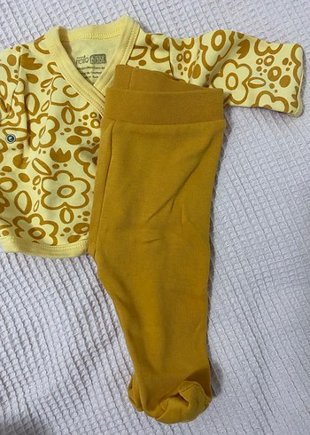 Sarı  Desenli Düğmeli Uzun Kollu Bebek Hırkası - Görsel 2