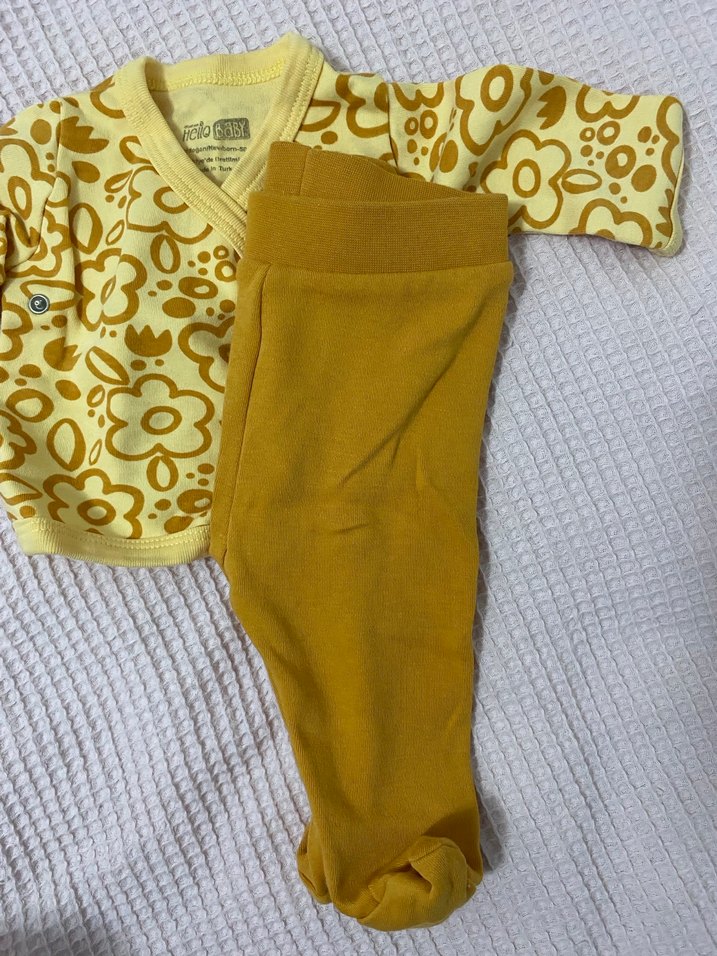 Sarı  Desenli Düğmeli Uzun Kollu Bebek Hırkası - Görsel 2